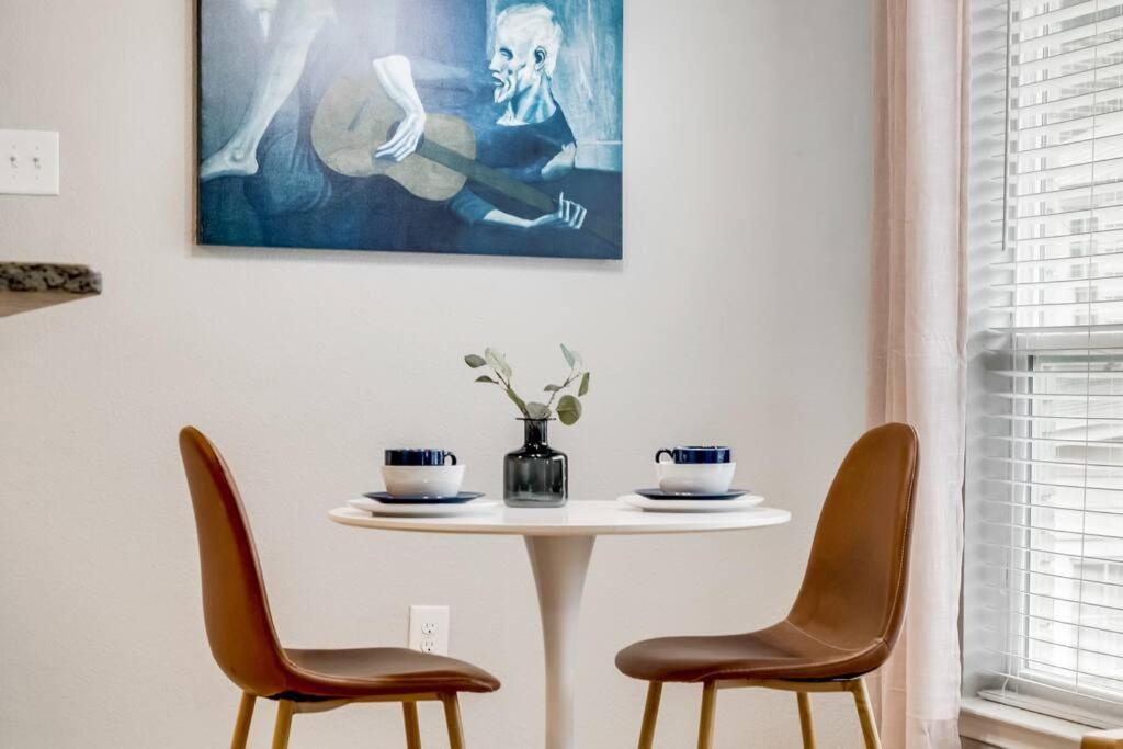 The Classic • Near Knox Henderson Dallas Bagian luar foto